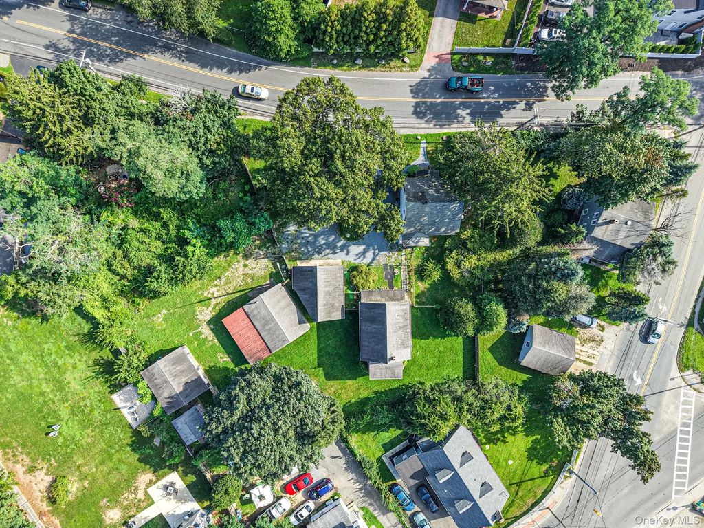 193 Mckay Road, Huntington Station