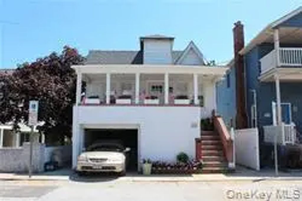 24 Oswego Avenue # Upper, East Atlantic Beach
