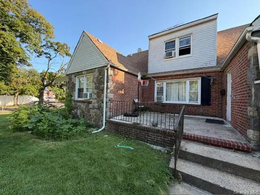 134 Stuart Avenue, Valley Stream