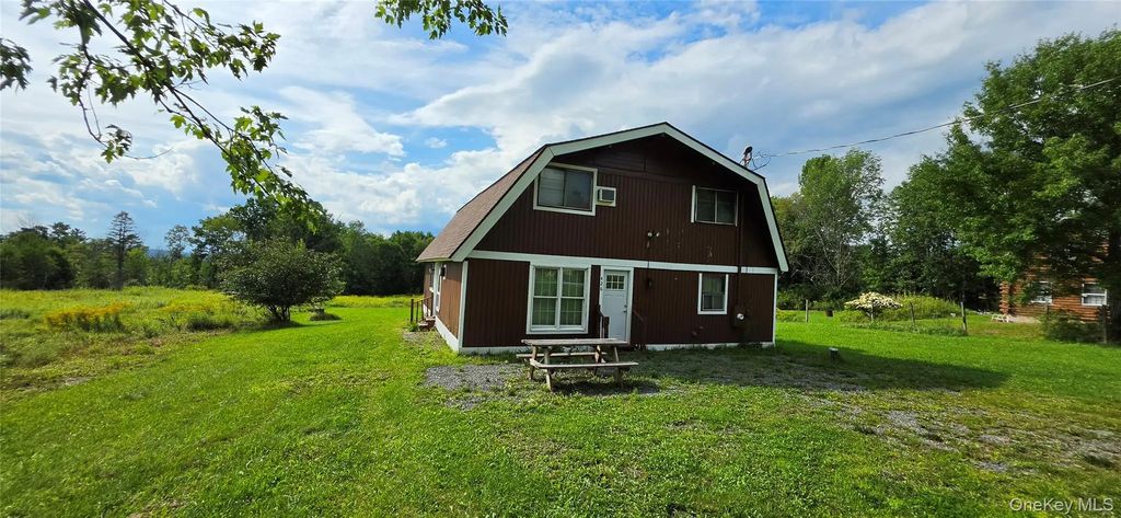 426 Gables Road, Narrowsburg