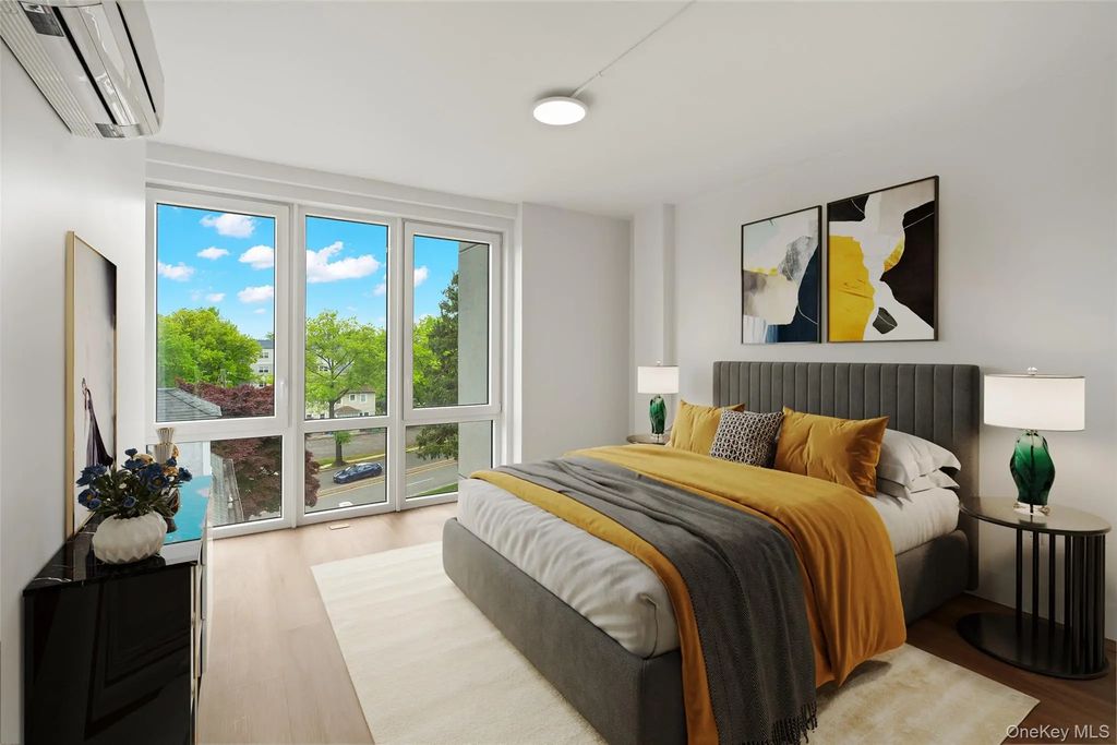 1 Lyon Place # 411, White Plains