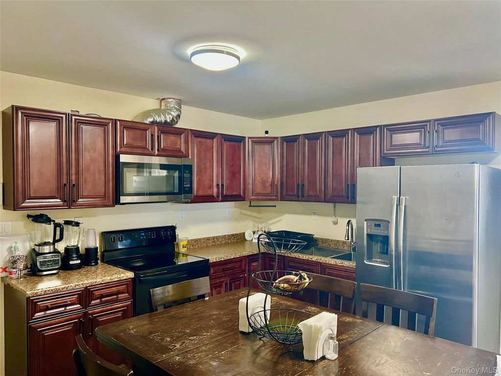 108 North Street # 302, Middletown