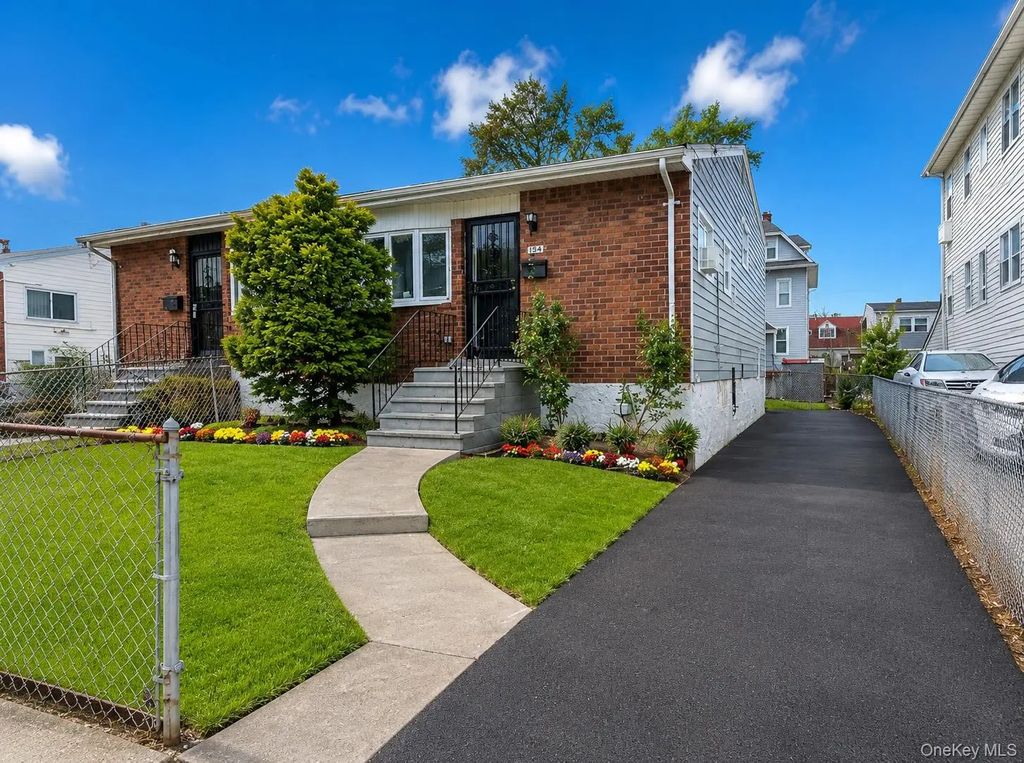 6931 Almeda Avenue, Arverne