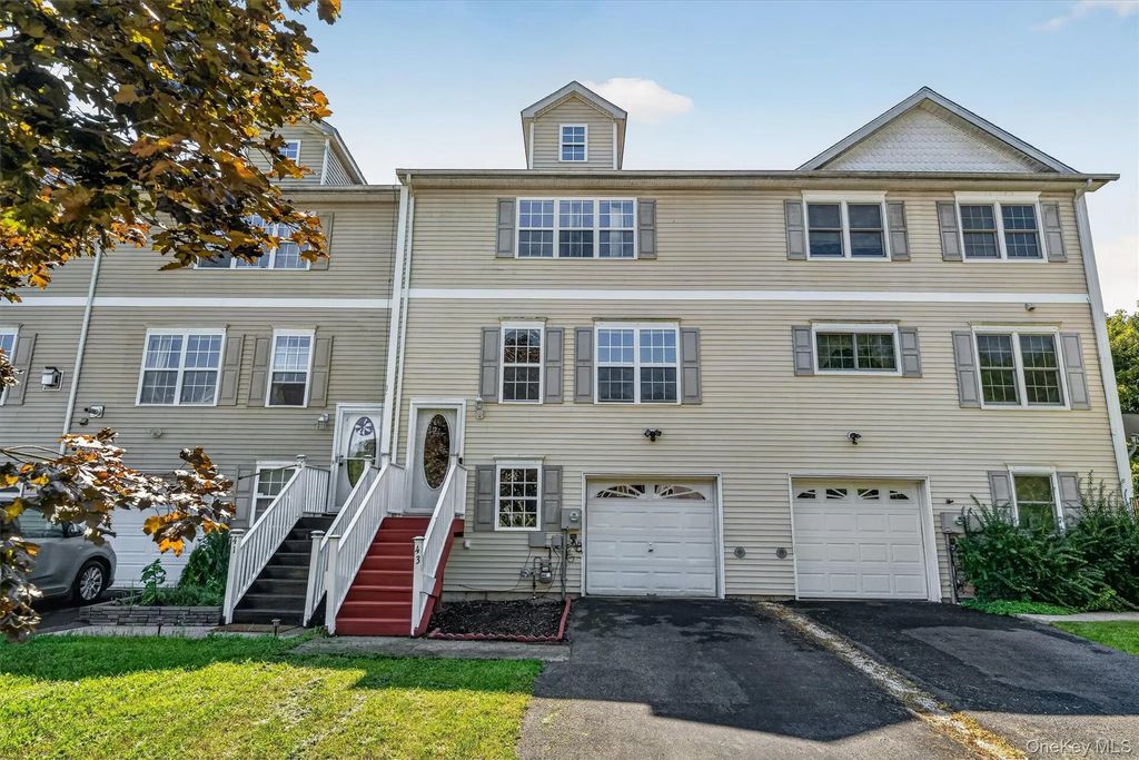 43 Mayer Drive, Middletown