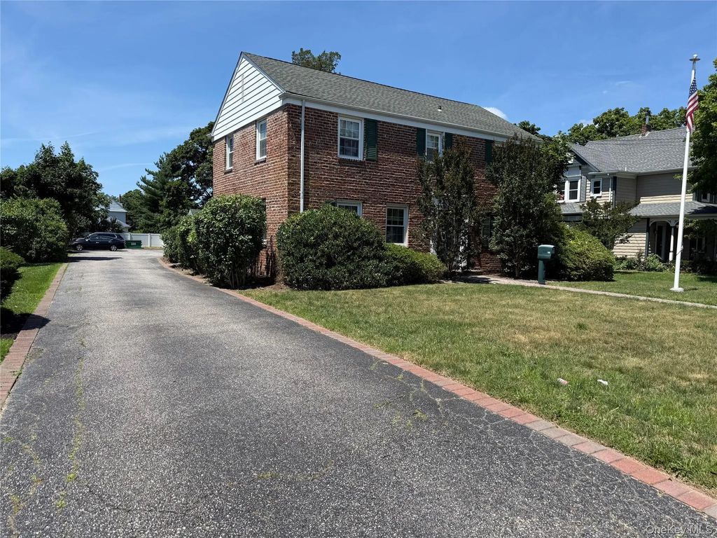156 North Ocean Avenue, Patchogue