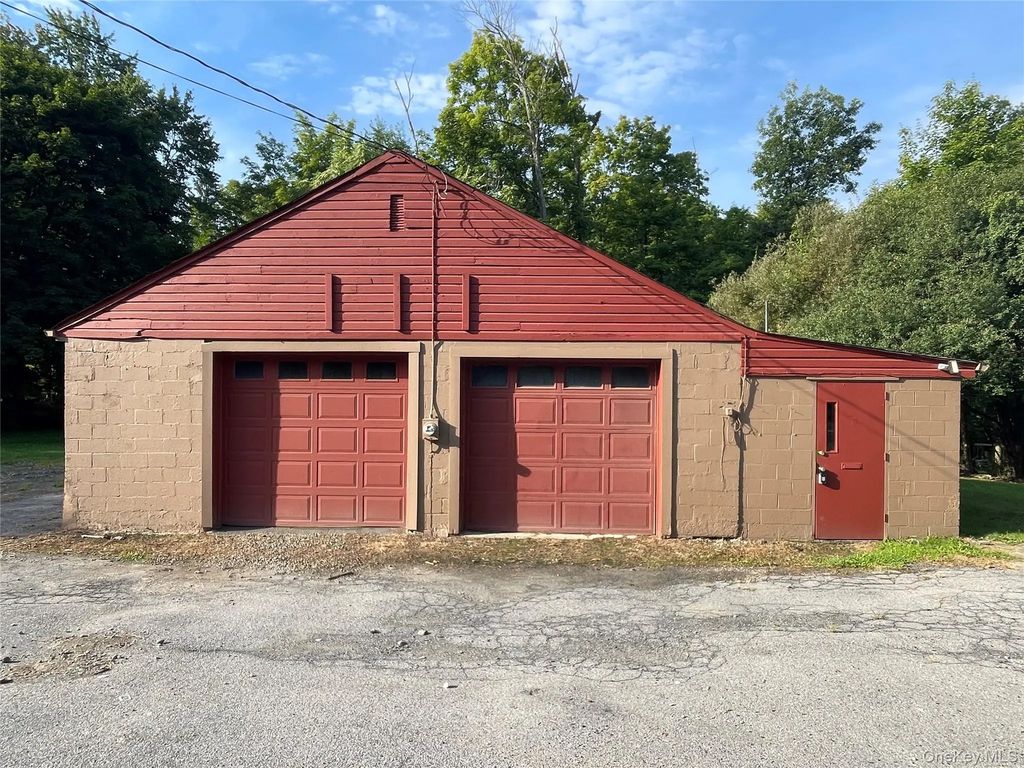 145 Pine Island Turnpike, Warwick