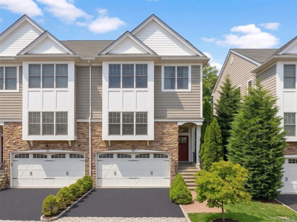 30 Hidden Ridge Court, Scarsdale