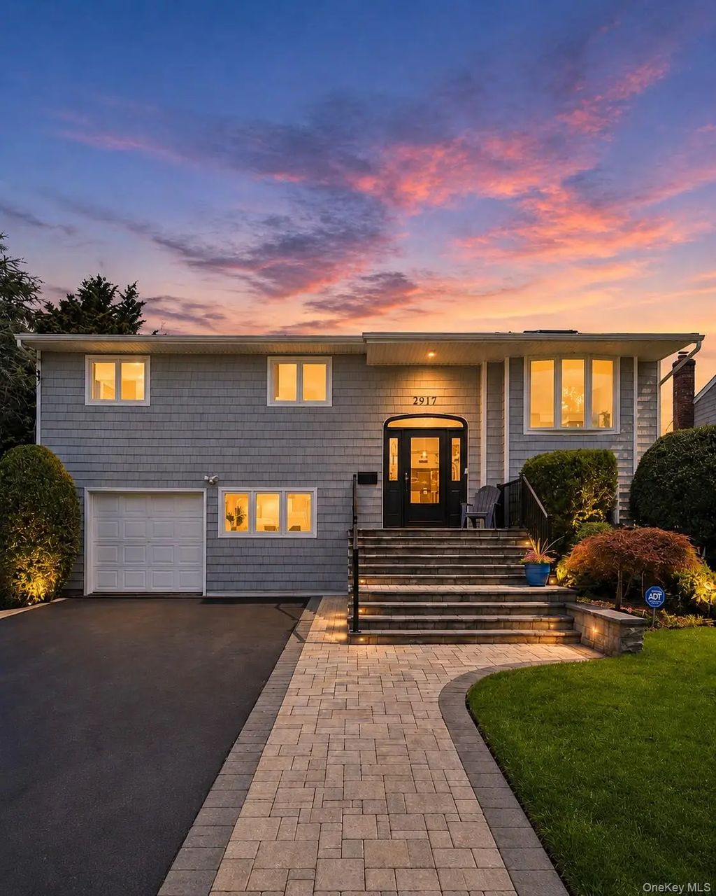 2917 Len Drive, Bellmore