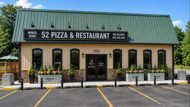 1501 State Route 52, Liberty