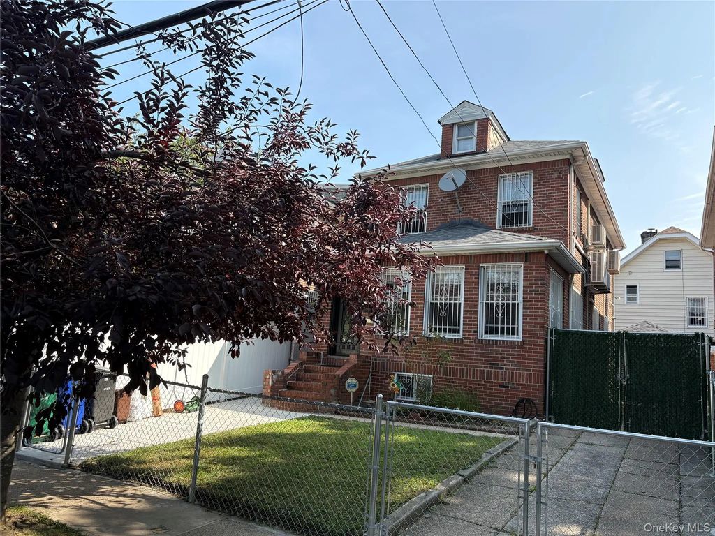5115 Bowne Street, Flushing