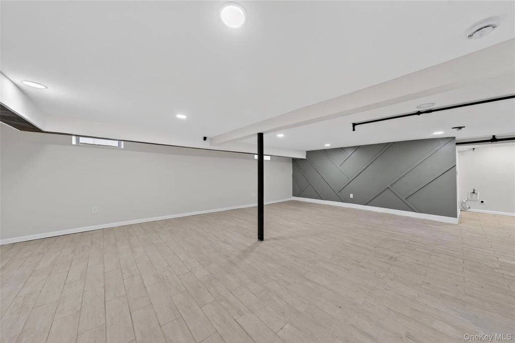 101 Argyle Road, West Hempstead