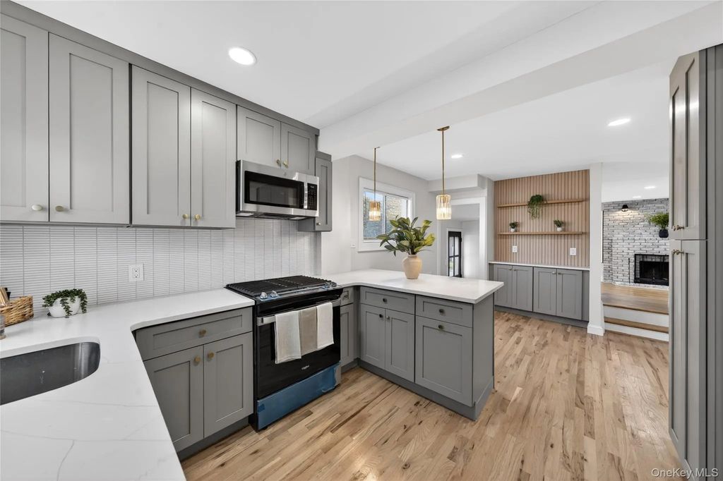 101 Argyle Road, West Hempstead