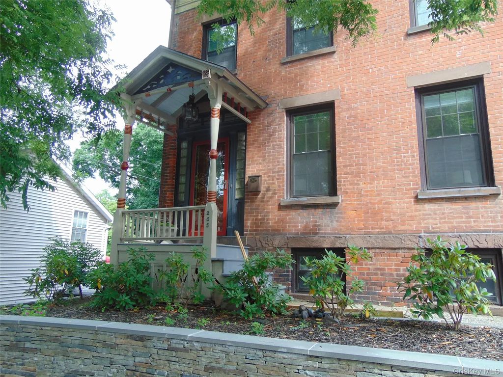 205 Union Street # 1, Poughkeepsie