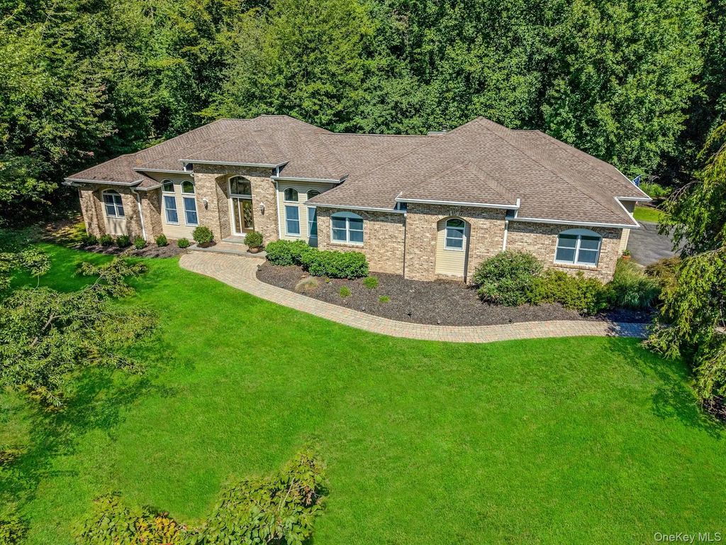 6 Marycrest Road, West Nyack