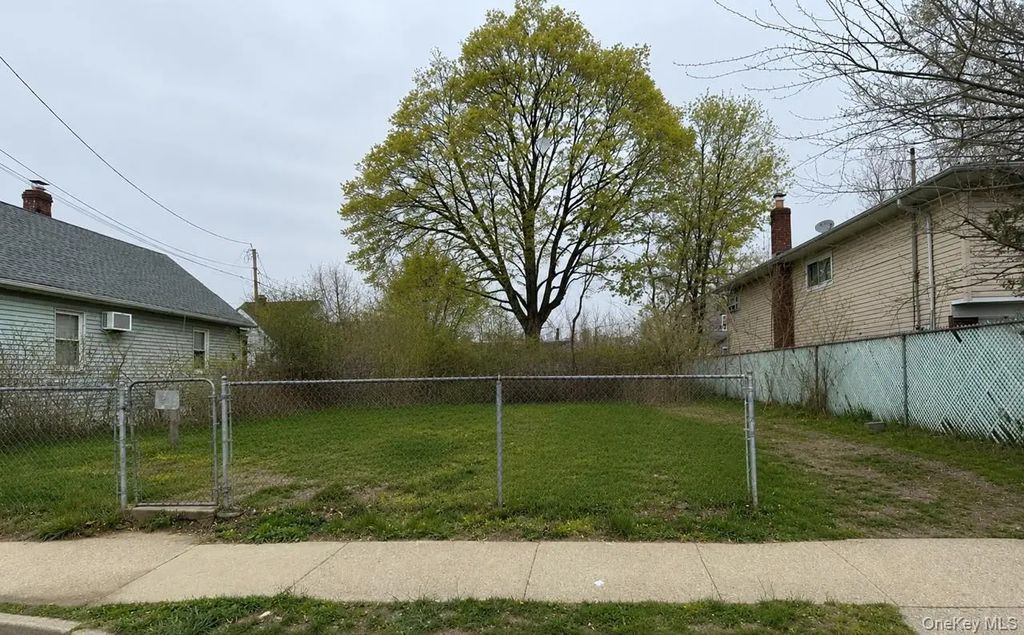 45 Sycamore Avenue, Hempstead