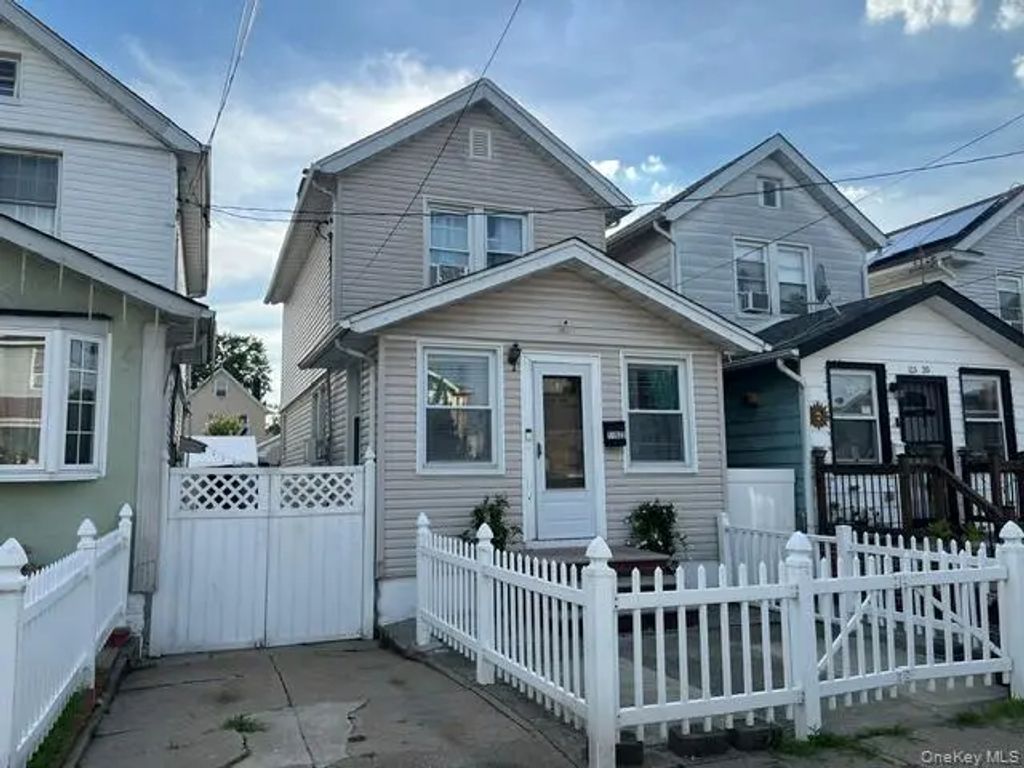 11522 124th Street, South Ozone Park
