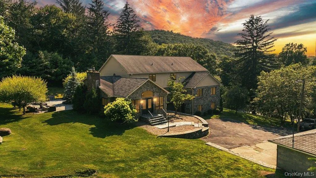 237 Mineral Springs Road, Highland Mills