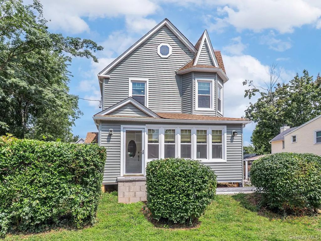 3 Ellison Street, Bayville
