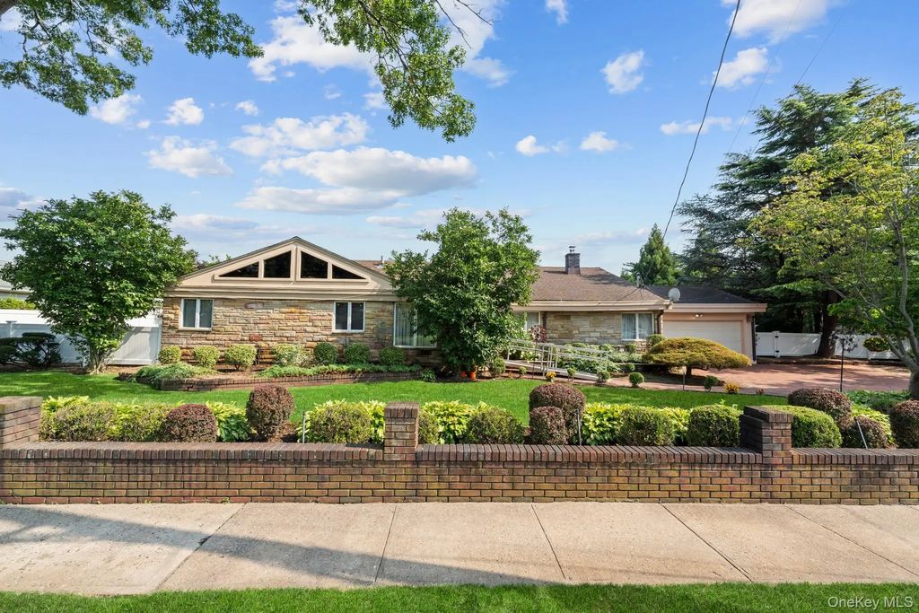 171 S Kensington Avenue, Rockville Centre