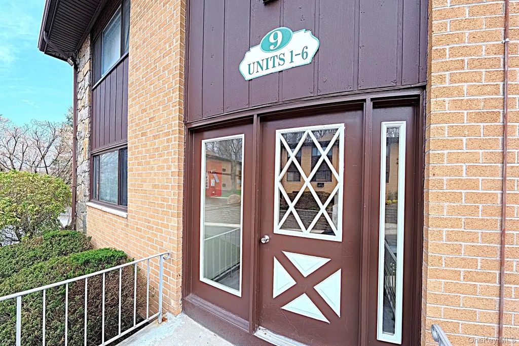 9 E Lawrence Park Drive # 1, Piermont