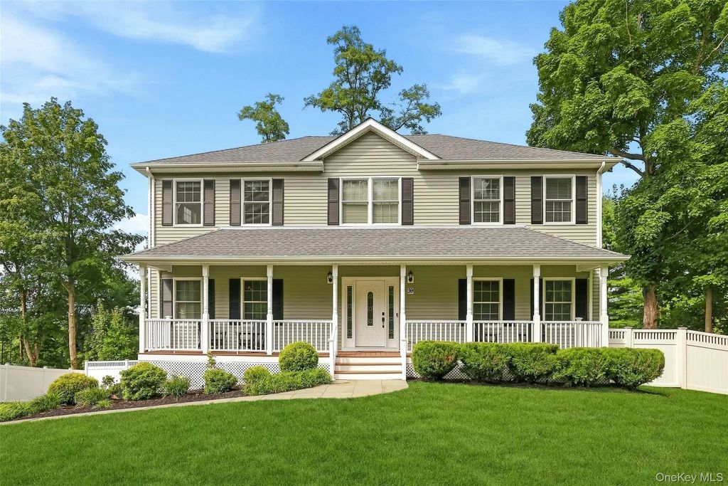 39 E Hill Road, Cortlandt Manor