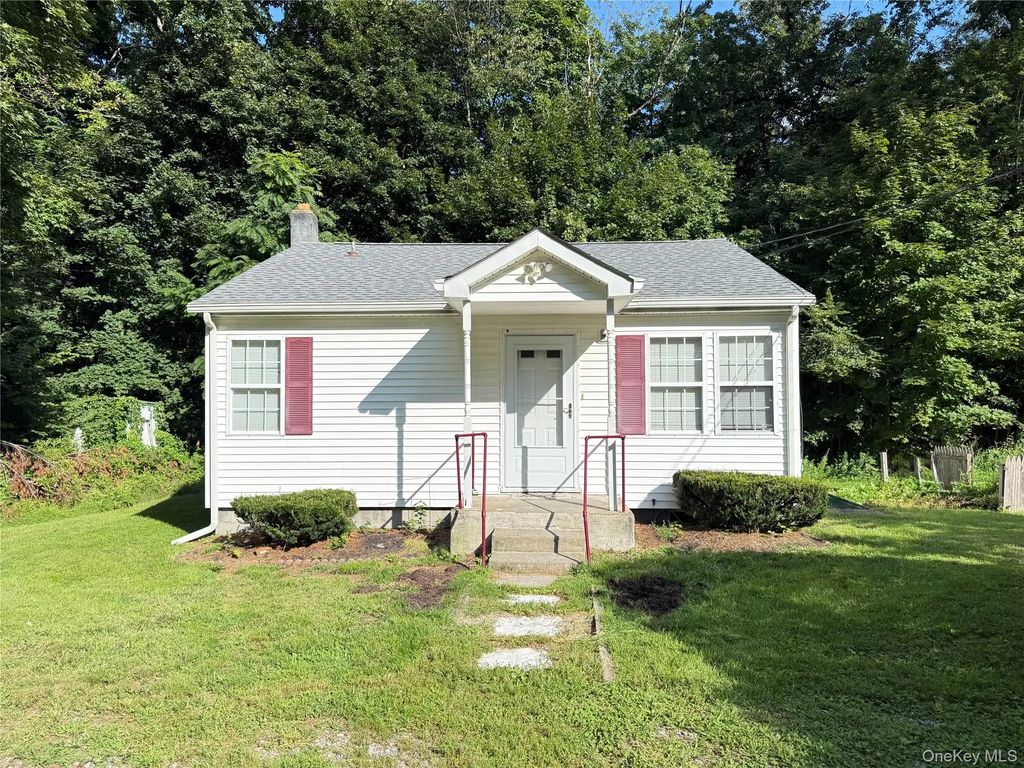300 Route 82, Hopewell Junction