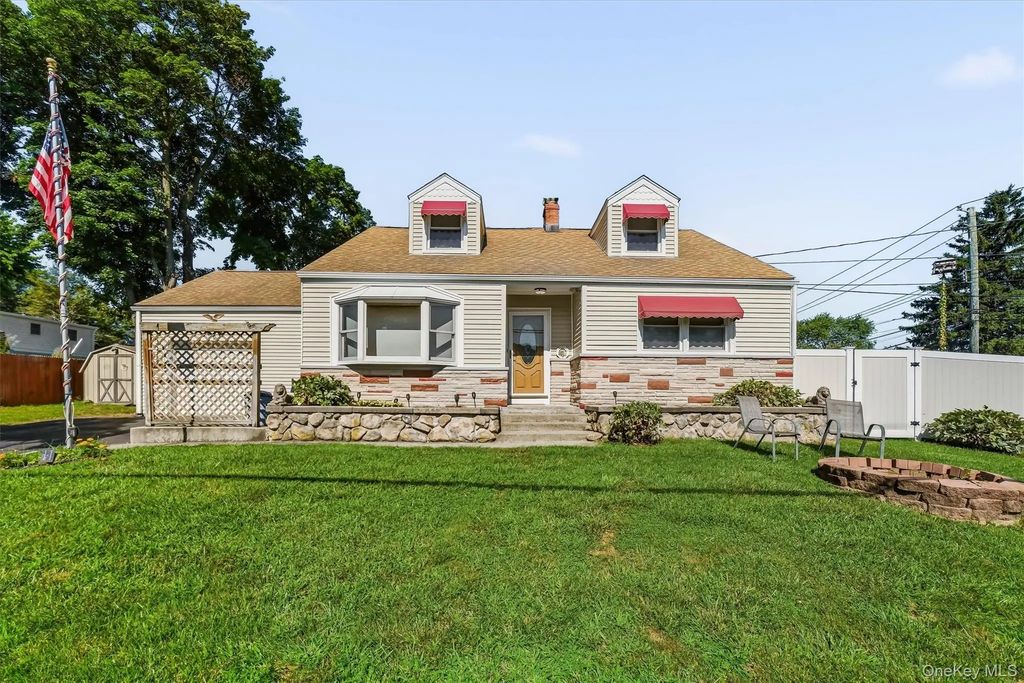 941 Lyman Avenue, Peekskill
