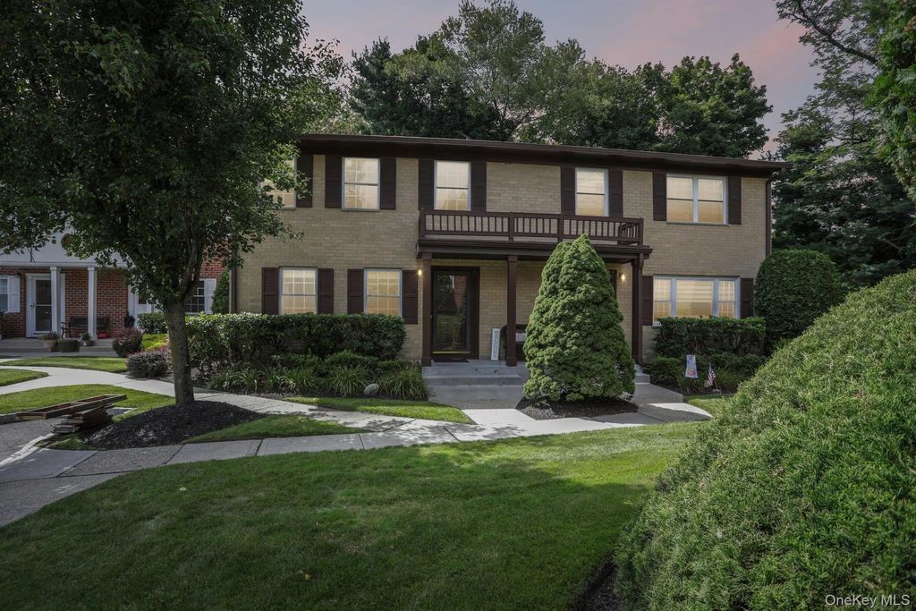 414 Pawnee Court, Suffern