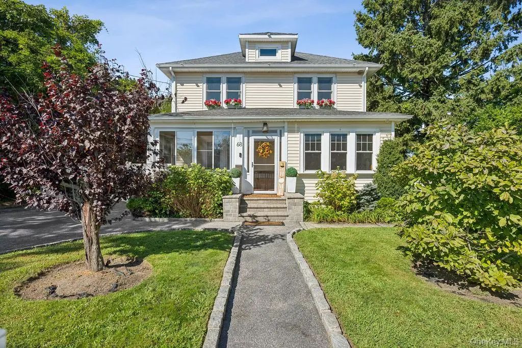 68 Lincoln Avenue, Sayville