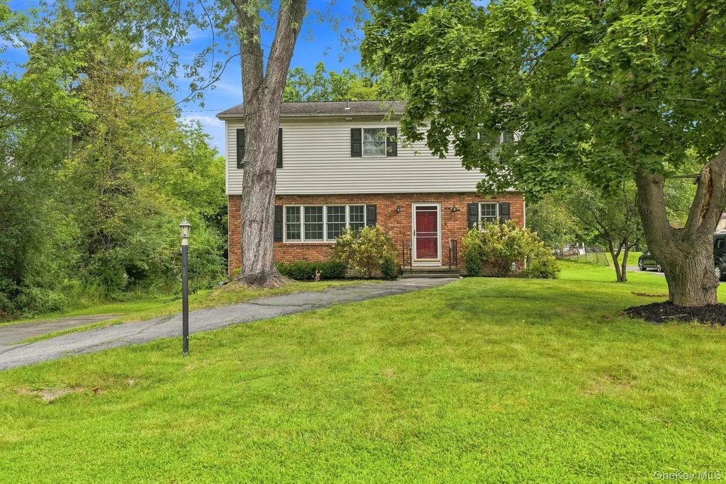 2 Fleetwood Drive, Goshen