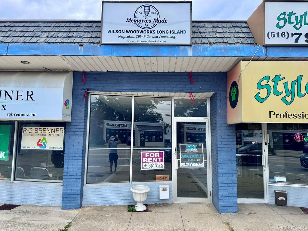 5419 Merrick Road, Massapequa