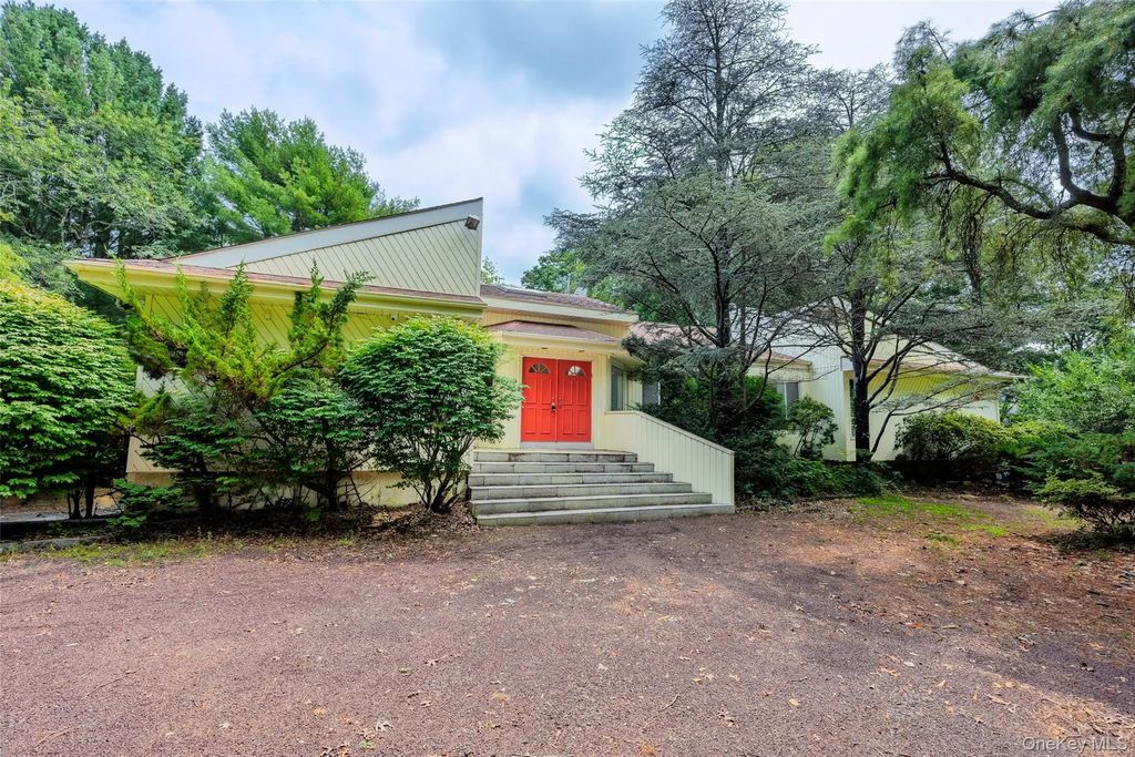 23 The Registry, East Quogue