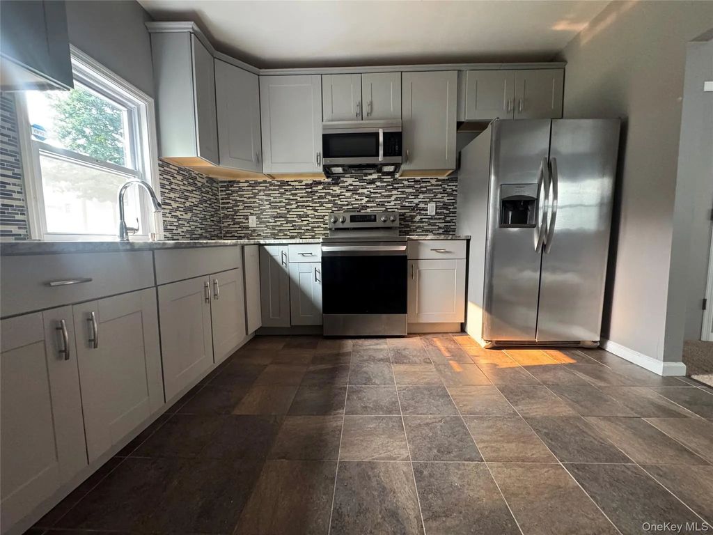 54-56 Valley Avenue, Walden