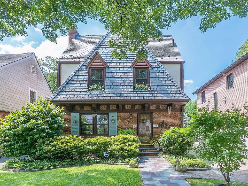 3324 214th Street, Bayside