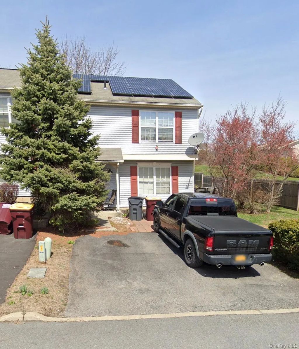 37 Marian Court, Warwick