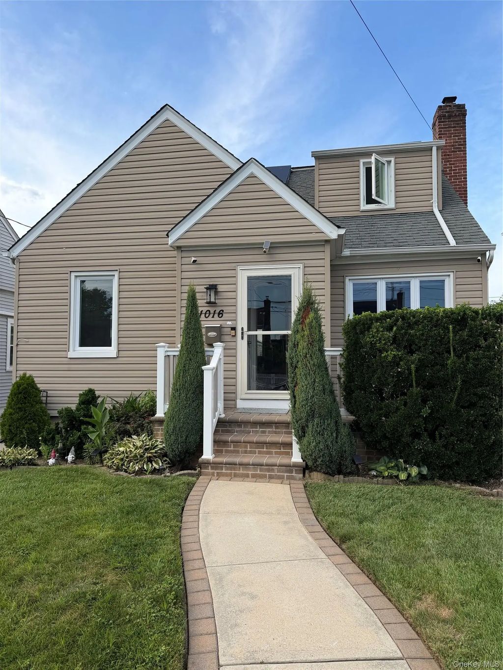 1016 Theodora Street, Franklin Square