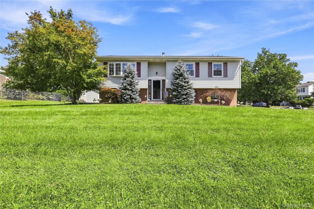 30 Somerset Drive, Washingtonville