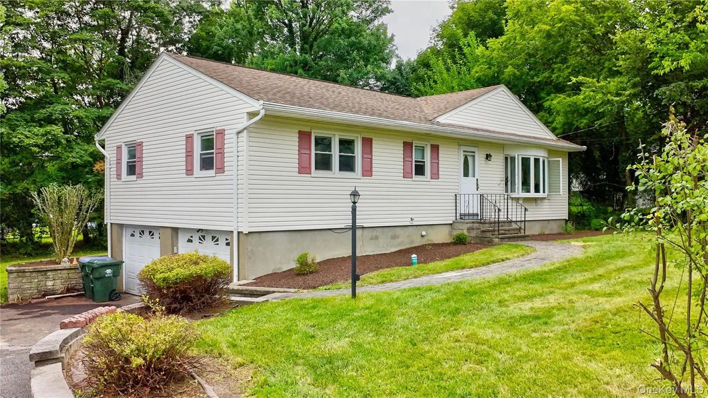 43 Lancer Drive, Newburgh