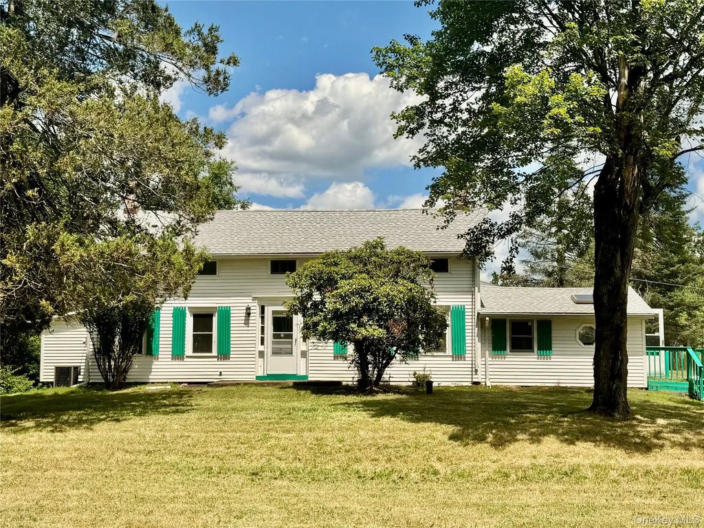 64 Homestead Lane, Otisville