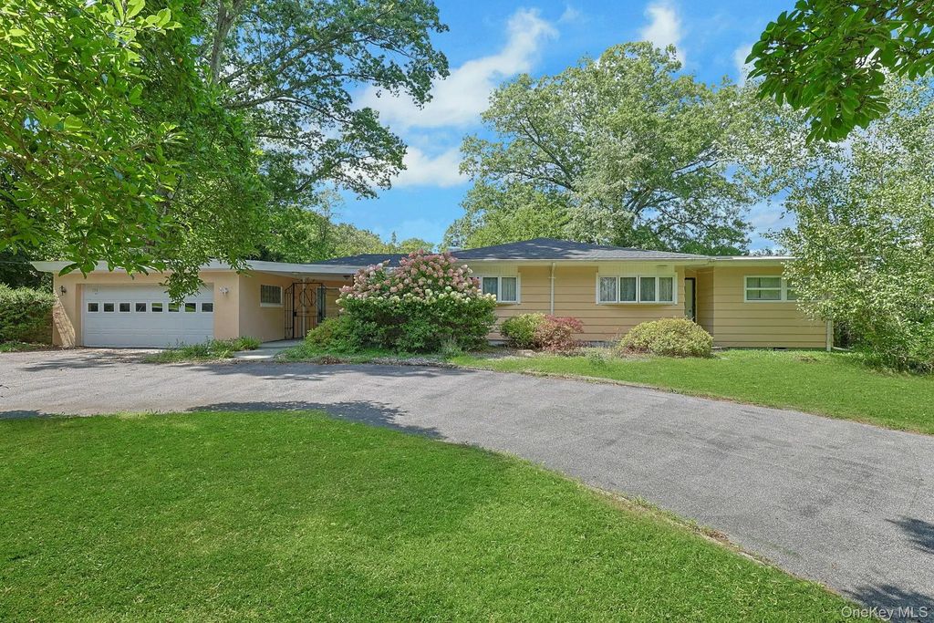 130 Apple Lane Drive, Middletown