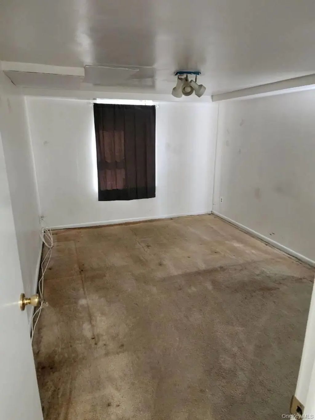 49 Edwards Street # T, Roslyn Heights