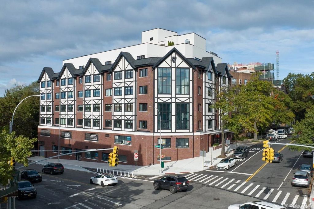 44-36 Douglaston Parkway # 3k, Little Neck