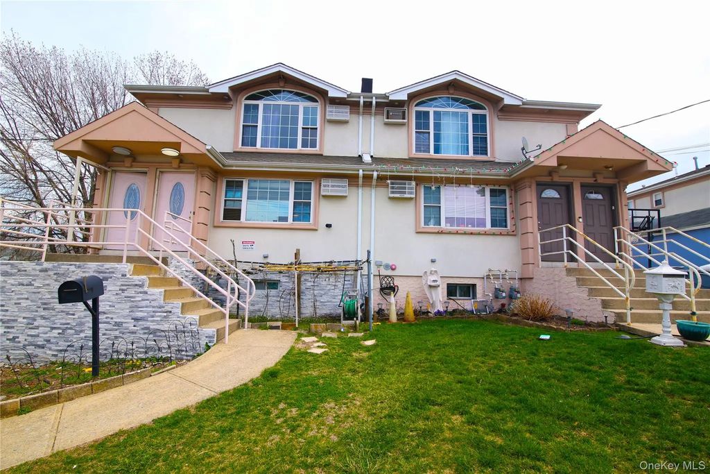 162-21 102nd Street, Howard Beach