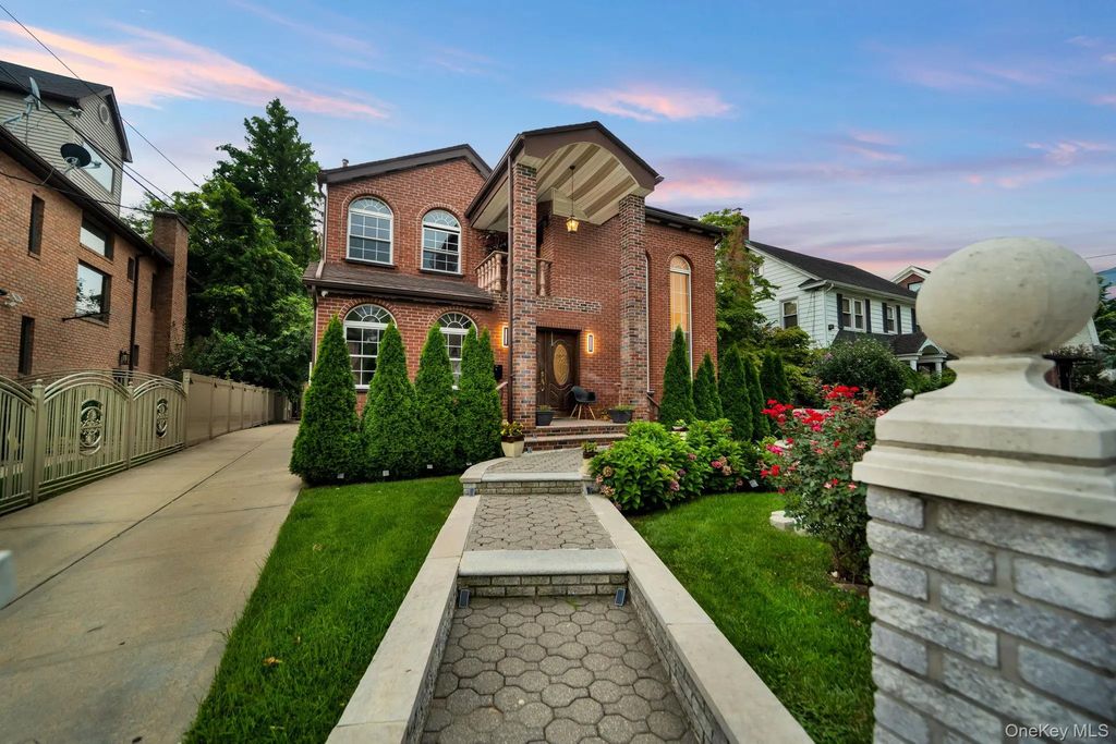 19014 Haywood Road, Hollis