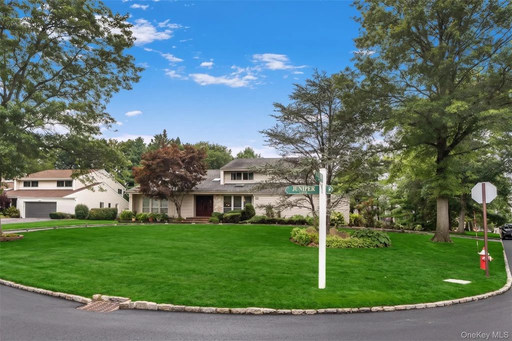 70 Juniper Lane, Muttontown