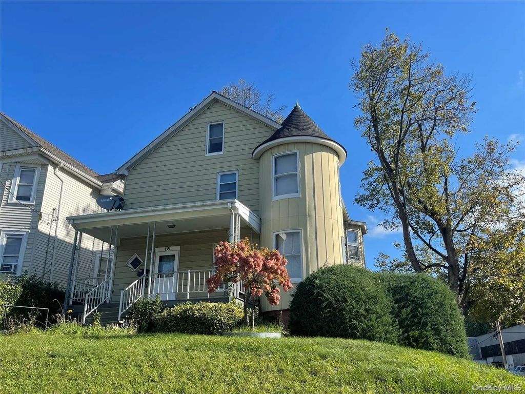 135 Washington Street # 1, Poughkeepsie
