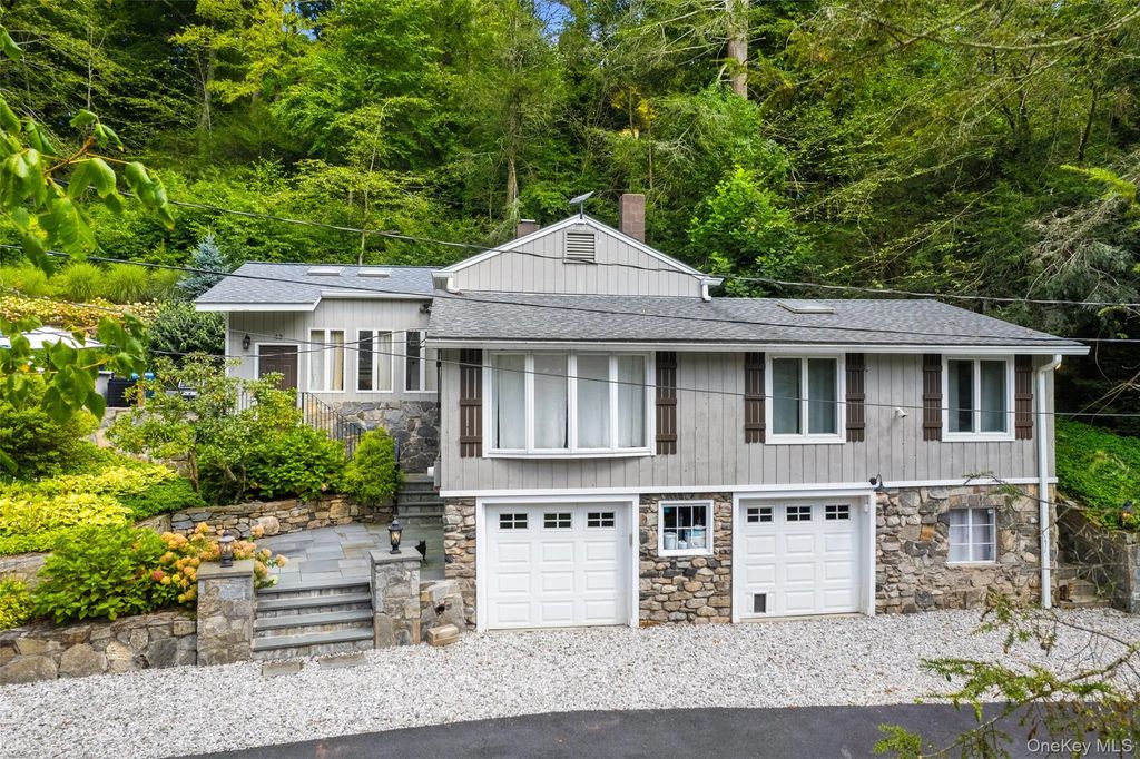 43 Laurel Road, South Salem