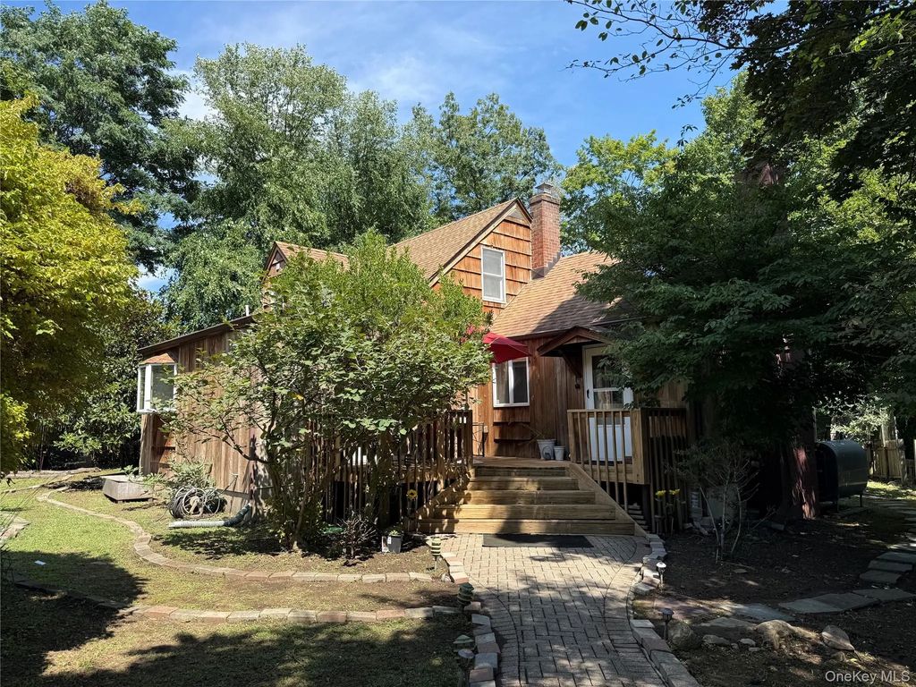 2 Terrace Road, Suffern