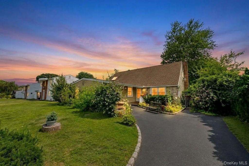 38 Imperial Drive, Selden