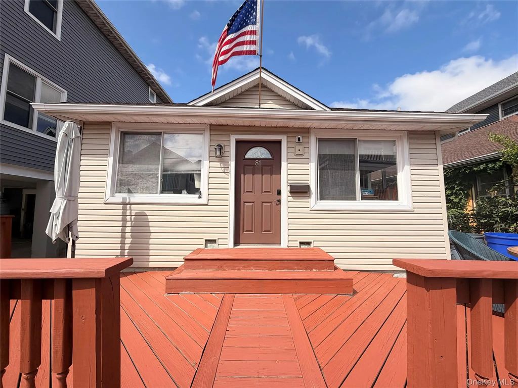 81 Michigan Street, Long Beach